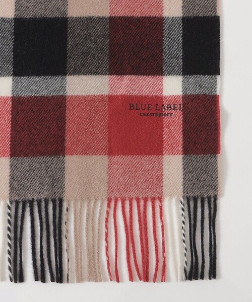 BLUE LABEL CRESTBRIDGE(ブルーレーベルクレストブリッジ)の「クレストブリッジチェックマフラー(マフラー・レディース・ブルー系その他2/ブラック/ピンク系その他2/ベージュ/レッド・FREE)」の15枚目の写真