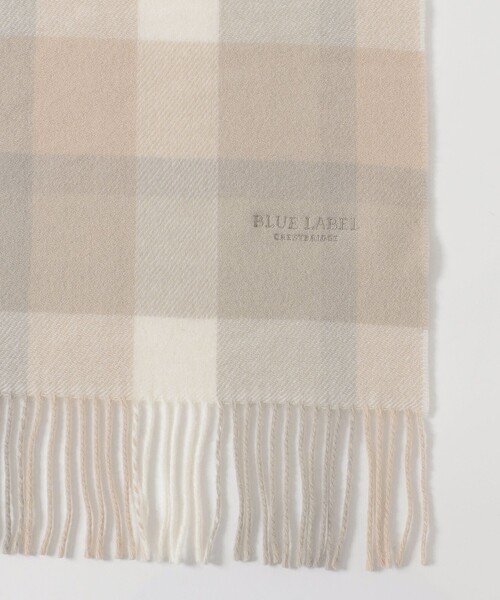 BLUE LABEL CRESTBRIDGE(ブルーレーベルクレストブリッジ)の「クレストブリッジチェックマフラー(マフラー・レディース・ブルー系その他2/ブラック/ピンク系その他2/ベージュ/レッド・FREE)」の9枚目の写真
