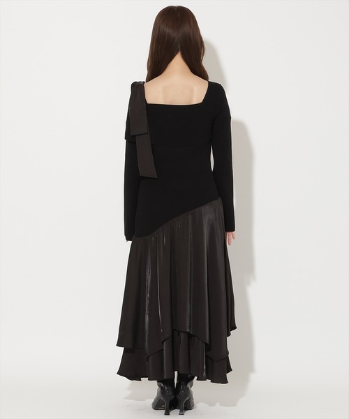 AND COUTURE(アンドクチュール)の「ショルダーリボンニットドッキングワンピース(ワンピース・レディース・チャコールグレー/ブラック/ピンク・FREE)」の11枚目の写真