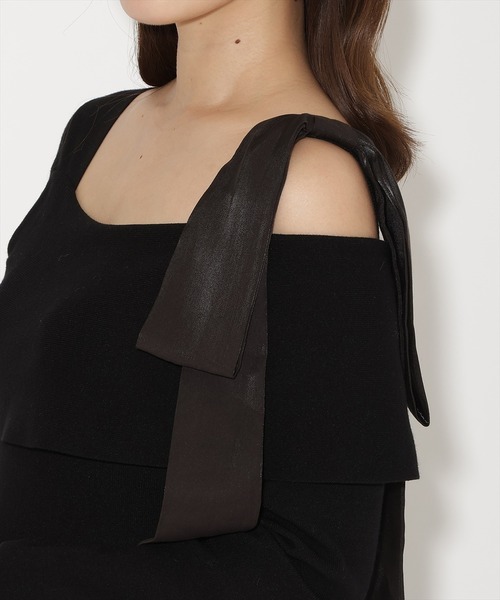 AND COUTURE(アンドクチュール)の「ショルダーリボンニットドッキングワンピース(ワンピース・レディース・チャコールグレー/ブラック/ピンク・FREE)」の12枚目の写真