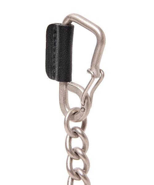 hobo（ホーボー）の「【hobo / ホーボー】CARABINER CHAIN KEY RING with HORSE LEATHER（キーホルダー・メンズ・キャメル/ブラック・FREE）」の4枚目の写真