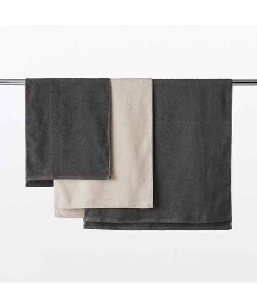 無印良品(ムジルシリョウヒン)の「やわらか薄手スポーツタオル・3枚組 40×110cm(タオル・メンズ・チャコールグレー/ブルー/ベージュ・FREE)」の5枚目の写真