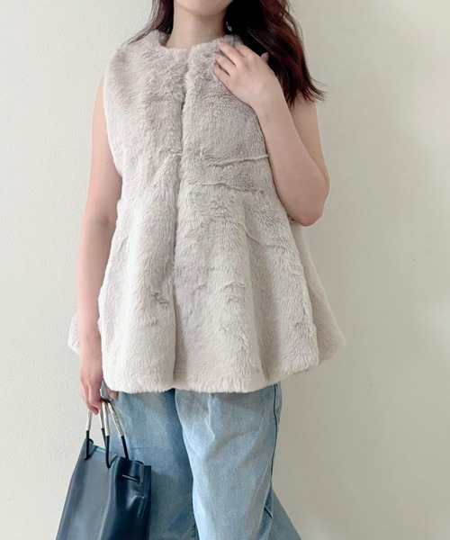 merrylatte（メリーラテ）の「ノーカラー ペプラム ファー ベスト【Muller Rossi】（ベスト・レディース・ベージュ・FREE）」の6枚目の写真