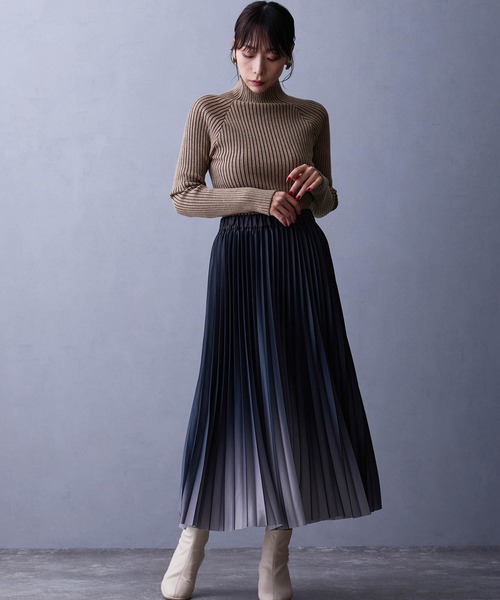 NICOLE white（ニコルホワイト）の「プレーティングリブタートル（ニット/セーター・レディース・ブラック/オフホワイト/グレー/テラコッタ・FREE）」の17枚目の写真