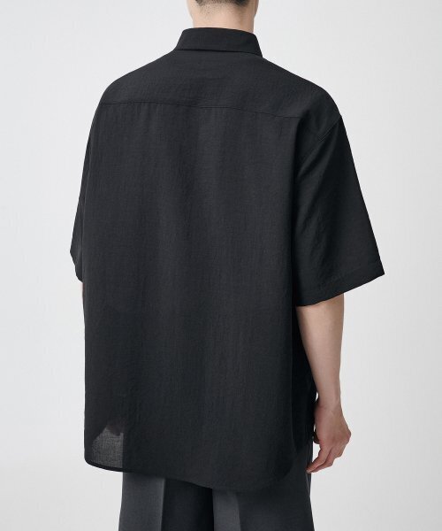 MUSINSA STANDARD（ムシンサスタンダード）の「リラックスドリネンライク半袖シャツ[ブラック]（シャツ/ブラウス・メンズ・その他・SMALL/MEDIUM/LARGE/X-LARGE/XX-LARGE）」の9枚目の写真