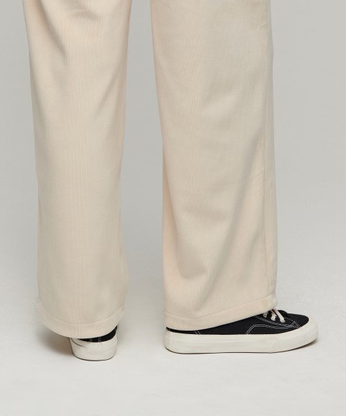 MUSINSA STANDARD WOMAN（ムシンサスタンダードウーマン）の「ウィメンズベルベットコーデュロイラウンジパンツ[クリームベージュ]（スウェットパンツ・レディース・その他・SMALL/MEDIUM/LARGE/X-SMALL）」の6枚目の写真