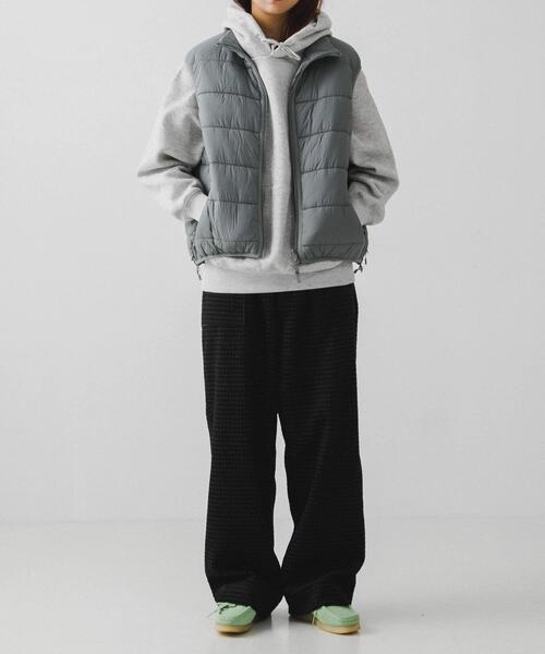 URBAN RESEARCH（アーバンリサーチ）の「DAIWA PIER39　Ws TECH REVERSIBLE CLIMBERS PUFFVEST（ダウンベスト・レディース・ブラック/ライトグレー/ネイビー・FREE）」の9枚目の写真