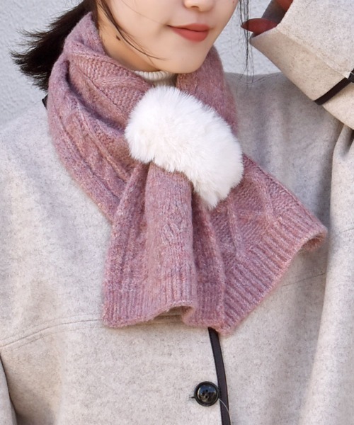 Bleu Bleuet(ブルーブルーエ)の「ニットファー差し込みマフラー(マフラー・レディース・ピンク/オフホワイト/その他・FREE)」の3枚目の写真