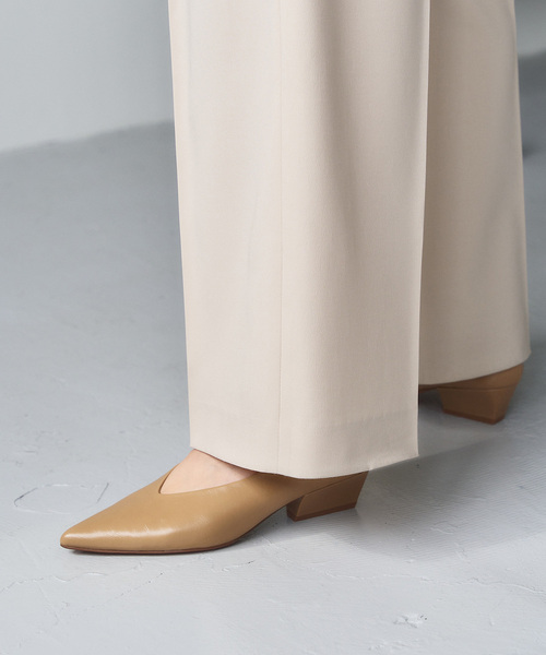 LE TALON（ルタロン）の「《追加》4cmディープカットパンプス（パンプス・レディース・ベージュ/ブラック系その他/アイボリー・22cm/22.5cm/23cm/23.5cm/24cm/24.5cm/25cm）」の17枚目の写真