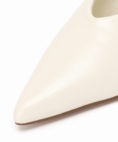 LE TALON（ルタロン）の「《追加》4cmディープカットパンプス（パンプス・レディース・ベージュ/ブラック系その他/アイボリー・22cm/22.5cm/23cm/23.5cm/24cm/24.5cm/25cm）」の8枚目の写真