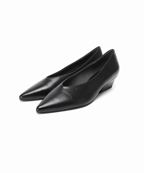 LE TALON（ルタロン）の「《追加》4cmディープカットパンプス（パンプス・レディース・ベージュ/ブラック系その他/アイボリー・22cm/22.5cm/23cm/23.5cm/24cm/24.5cm/25cm）」の6枚目の写真