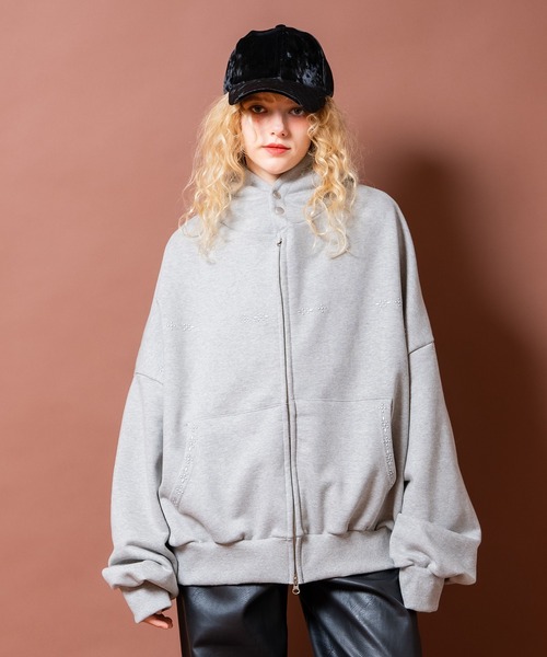 ankoROCK（アンコロック）の「a.p.o.v. ネイティブスタッズデザインボリュームネックスウェットオーバーサイズジップアップパーカー（パーカー・メンズ・ブラック/グレー・ONESIZE）」の2枚目の写真