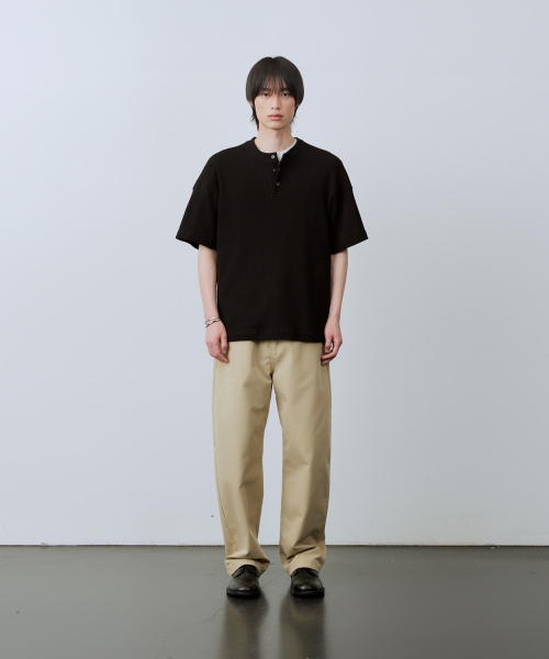 LEIRE（ルアール）の「ワッフルヘンリーネック半袖Tシャツ[ブラック]（Tシャツ/カットソー・メンズ・その他・MEDIUM/LARGE）」の8枚目の写真