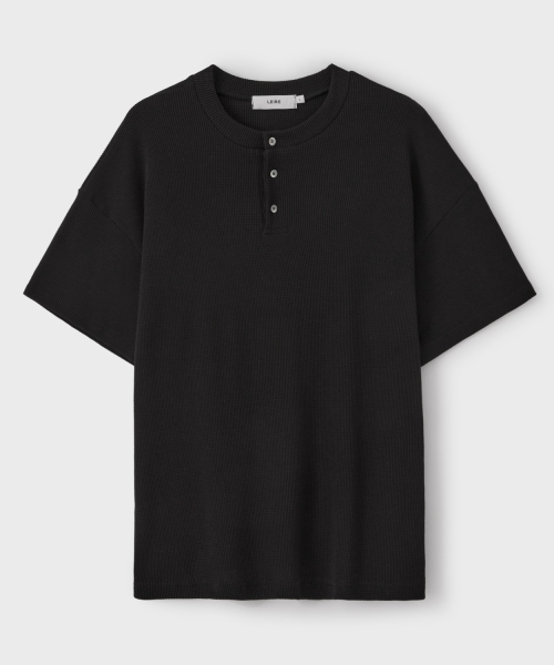 LEIRE（ルアール）の「ワッフルヘンリーネック半袖Tシャツ[ブラック]（Tシャツ/カットソー・メンズ・その他・MEDIUM/LARGE）」の10枚目の写真