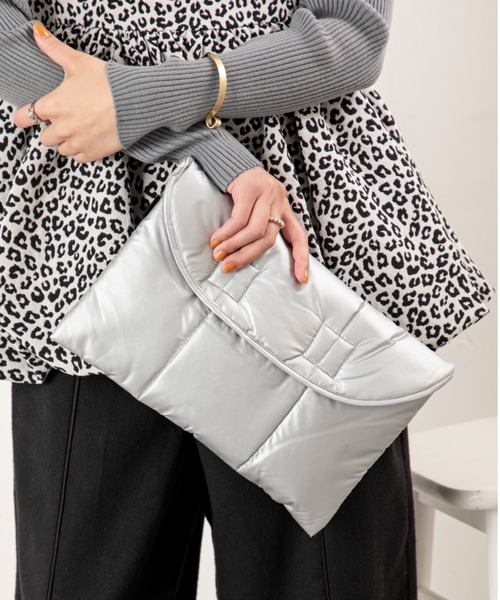 キルティング×撥水”《the3》軽やかに持ち歩く、もこもこ中綿のPCケース