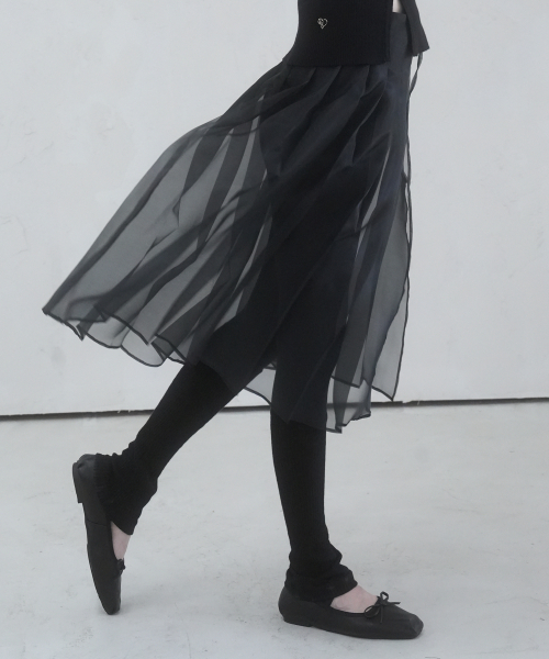 Vivacious(ビバシャス)の「Wendy Wrap Skirt - 3COL(スカート・レディース・チャコール/ブラック/カーキ・FREE)」の6枚目の写真