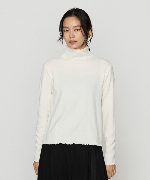 Gabardine K.T(ギャバジンケーティー)の「〔 +サイズ 〕 ニットコール タートル(Tシャツ/カットソー・レディース・オフホワイト/ライトグレー/ネイビー・13号)」の2枚目の写真