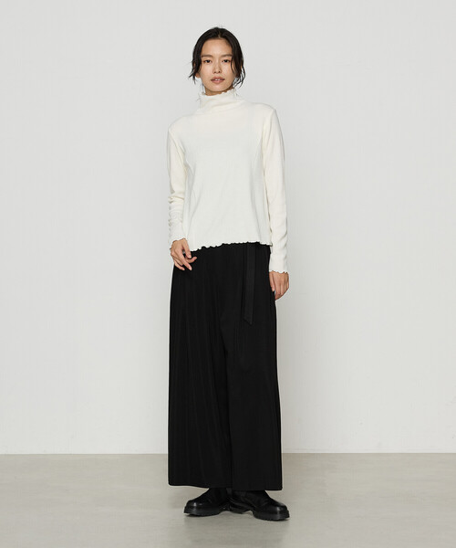 Gabardine K.T(ギャバジンケーティー)の「〔 +サイズ 〕 ニットコール タートル(Tシャツ/カットソー・レディース・オフホワイト/ライトグレー/ネイビー・13号)」の5枚目の写真