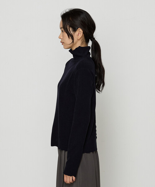 Gabardine K.T(ギャバジンケーティー)の「〔 +サイズ 〕 ニットコール タートル(Tシャツ/カットソー・レディース・オフホワイト/ライトグレー/ネイビー・13号)」の15枚目の写真