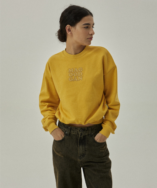 MAGOODGAN(メックウッドガン)の「アカリット3411 ロゴ刺繍 イエロークロップスウェットシャツ(スウェット・レディース・その他・SMALL/MEDIUM)」の1枚目の写真