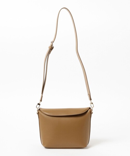 BEAMS HEART（ビームスハート）の「太ベルト 2WAY スクエア バッグ（ショルダーバッグ・レディース・ブラック/ブラウン/イエロー系その他4・ONE SIZE）」の13枚目の写真