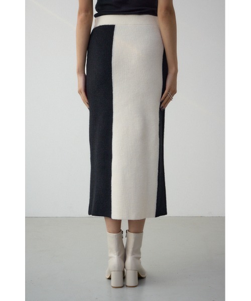 AZUL by moussy(アズールバイマウジー)の「【セットアップ対応】バイカラーIラインニットスカート 秋服 冬服 ロングスカート【身長/骨格別着用画像あり】(スカート・レディース・モカ/グレー/ブラック・FREE)」の9枚目の写真