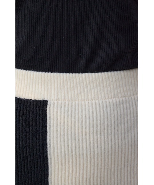 AZUL by moussy(アズールバイマウジー)の「【セットアップ対応】バイカラーIラインニットスカート 秋服 冬服 ロングスカート【身長/骨格別着用画像あり】(スカート・レディース・モカ/グレー/ブラック・FREE)」の12枚目の写真