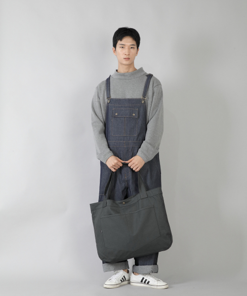 SAINTCREW（セントクルー）の「ラウンドボリュームペンタゴンポケットエコバッグ RVP-146 チャコール（エコバッグ/サブバッグ・メンズ・その他・フリー）」の4枚目の写真