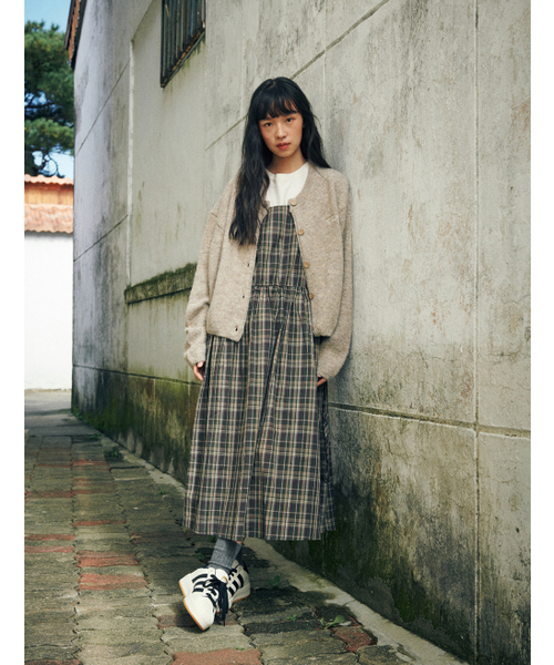 FLATWAVE IN SEOUL(フラットウェーブインソウル)の「Ebbe Mild Wool Cardigan Beige(カーディガン/ボレロ・レディース・その他・FREE)」の2枚目の写真