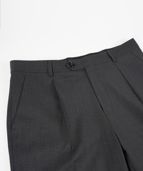 BIRBANTE(ビルバンテ)の「テイラードワンタックセットアップスラックス - チャコール(スラックス・メンズ・チャコール・SMALL/MEDIUM/LARGE/X-LARGE)」の3枚目の写真