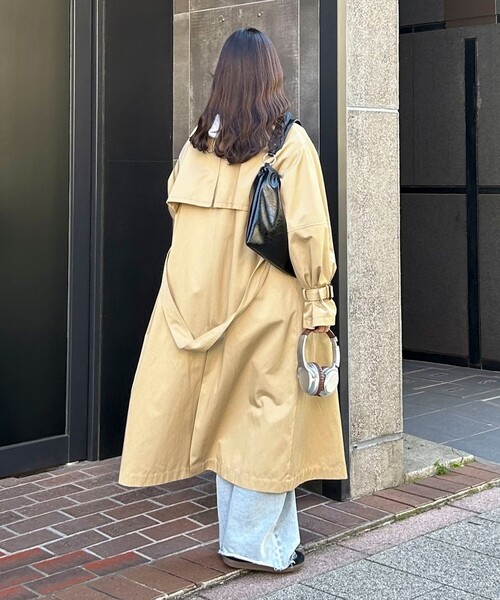 fredy emue（フレディエミュ）の「【発売のたびに即完売する大人気アイテム】袖ボリュームトレンチコート（トレンチコート・レディース・ベージュ・38/36）」の6枚目の写真