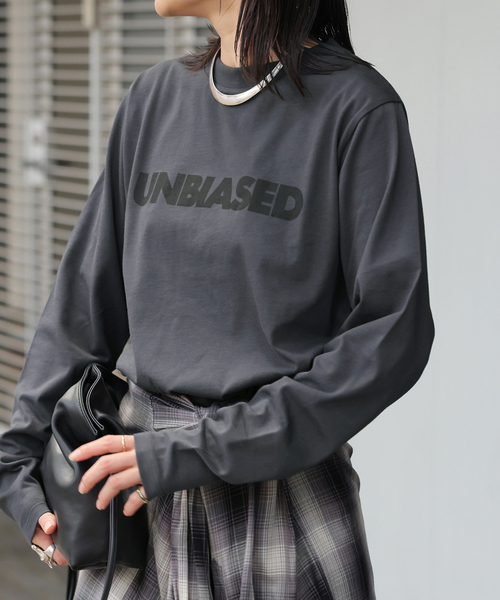JOURNAL STANDARD(ジャーナルスタンダード)の「《追加2》UNBIASEDロングスリーブ Tシャツ(Tシャツ/カットソー・レディース・ホワイト/シルバー/ブラック系その他・FREE)」の2枚目の写真