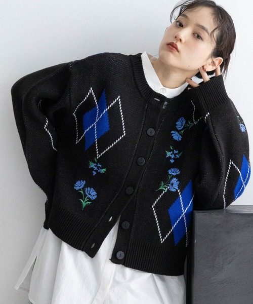 RAGEBLUE(レイジブルー)の「フラワー刺繍ニットカーディガン(ニット/セーター・レディース・ブラック/ホワイト・FREE)」の13枚目の写真