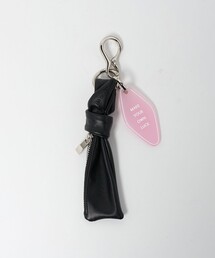 ADD CULUMN（アドカラム）の「＜ADD CULUMN＞ AMULET CHARM（キーホルダー）」