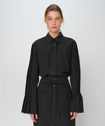PLEATS SLEEVE SHIRT / BLACK