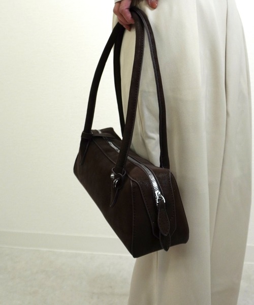 gossara(ゴサラ)の「【お出かけにちょうどいい】スリムボストンショルダー(ショルダーバッグ・レディース・ベージュ/ブラウン・FREE)」の16枚目の写真