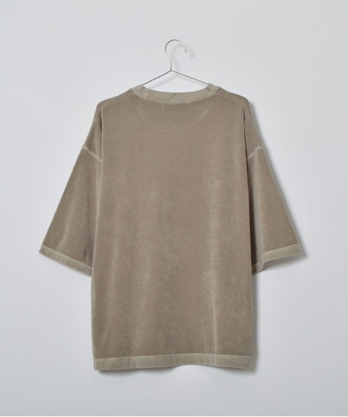 DOUBLE STEAL(ダブルスティール)の「DSピグメントパイルオーバーサイズTシャツ(Tシャツ/カットソー・メンズ・グリーン/ブラック/グレイッシュベージュ・MEDIUM/SMALL/LARGE)」の20枚目の写真