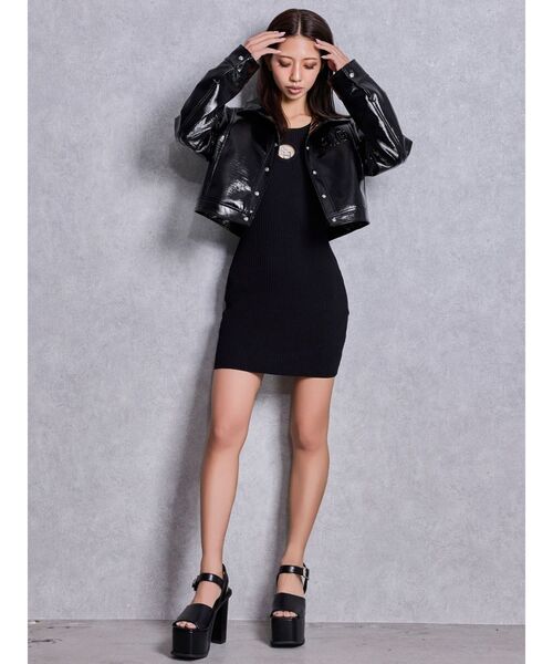 GYDA（ジェイダ）の「Symmetry GYDA EMBOSSパテントフェイクレザーショートジャケット（ライダースジャケット・レディース・ブラック/オフホワイト・FREE）」の9枚目の写真