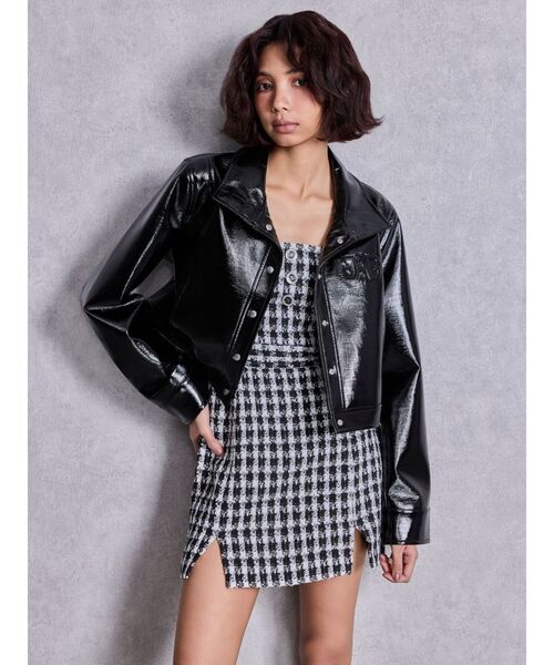 GYDA（ジェイダ）の「Symmetry GYDA EMBOSSパテントフェイクレザーショートジャケット（ライダースジャケット・レディース・ブラック/オフホワイト・FREE）」の11枚目の写真