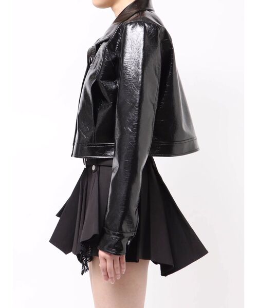 GYDA（ジェイダ）の「Symmetry GYDA EMBOSSパテントフェイクレザーショートジャケット（ライダースジャケット・レディース・ブラック/オフホワイト・FREE）」の15枚目の写真