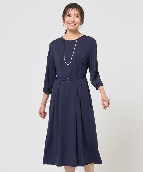 J.PRESS(ジェイプレス)の「トリアセスムース フレア ワンピース(ワンピース・レディース・ライトグレー系/ネイビー系/グレー系・11/9)」の3枚目の写真