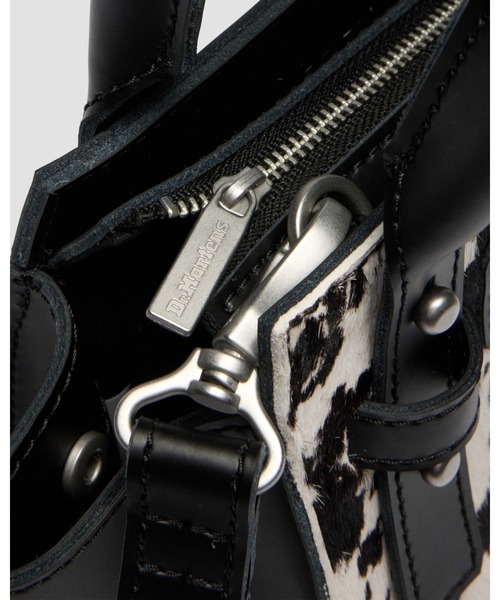 Dr. Martens(ドクターマーチン)の「Dr. Martens/ドクターマーチン エクストラ スモールトートバッグ 42874100(トートバッグ・メンズ・ホワイト×ブラック・FREE)」の5枚目の写真