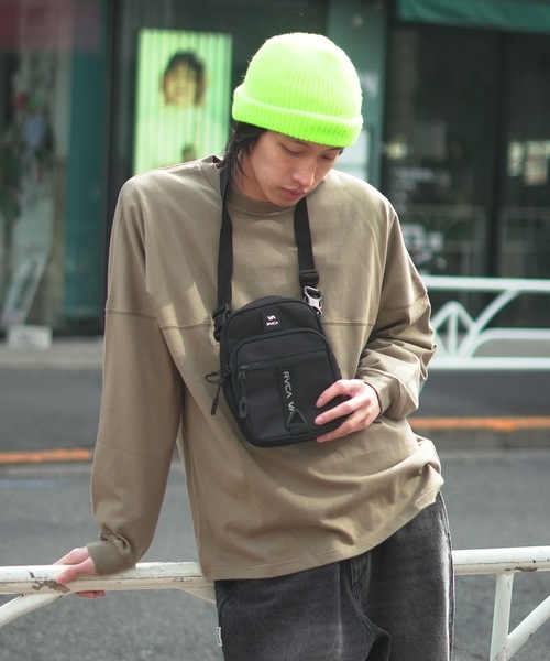 RVCA(ルーカ)の「RVCA メンズ UTILITY POUCH ショルダーバッグ 【2026年春夏モデル】(ショルダーバッグ・メンズ・オリーブ/ブラック・FREE)」の13枚目の写真