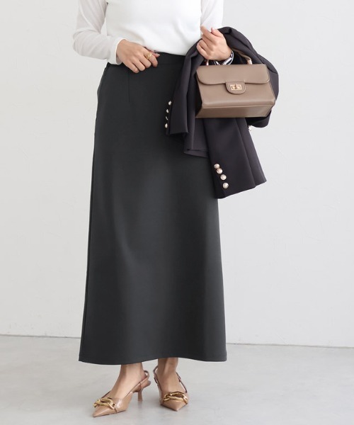 Pierrot（ピエロ）の「ストレスフリーな着心地ストレッチIラインスカート（スカート・レディース・ブラック/モカ/チャコール/グレイッシュベージュ・L/M/S/PL/PM/PS/TL/TM）」の3枚目の写真