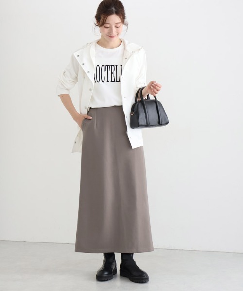 Pierrot（ピエロ）の「ストレスフリーな着心地ストレッチIラインスカート（スカート・レディース・ブラック/モカ/チャコール/グレイッシュベージュ・L/M/S/PL/PM/PS/TL/TM）」の13枚目の写真