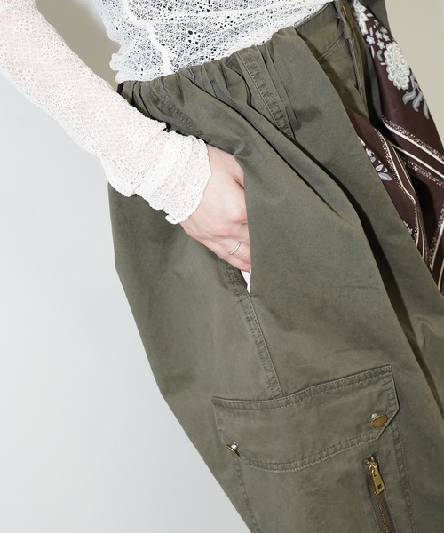 chuclla(チュクラ)の「ボリュームタックワイドカーゴパンツ chw26s099(その他パンツ・レディース・カーキ/ライトグレー/キャメル・S/M/L)」の8枚目の写真