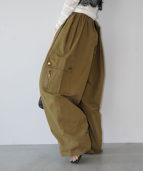 chuclla(チュクラ)の「ボリュームタックワイドカーゴパンツ chw26s099(その他パンツ・レディース・カーキ/ライトグレー/キャメル・S/M/L)」の17枚目の写真