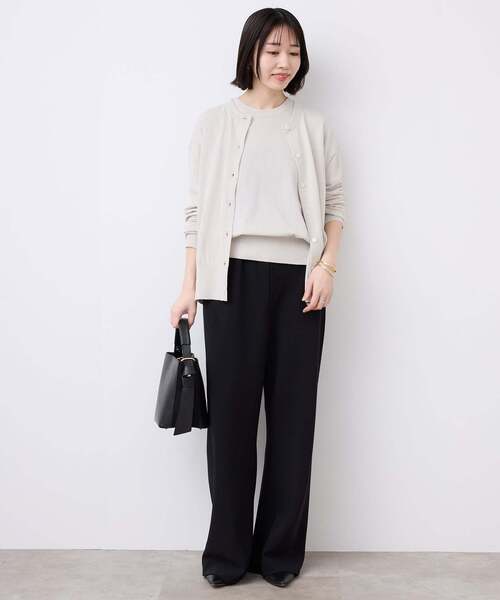 SLOBE IENA(スローブイエナ)の「《シリーズあり》コットンキュプラクルーネックカーディガン(カーディガン/ボレロ・レディース・アイボリー/ベージュ/ピンク/チャコールグレー・FREE)」の13枚目の写真