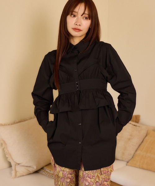 mysty woman（ミスティウーマン）の「ビスチェSETレギュラーシャツLS　659799（シャツ/ブラウス・レディース・オフホワイト/ブラック/ブルー・FREE）」の2枚目の写真