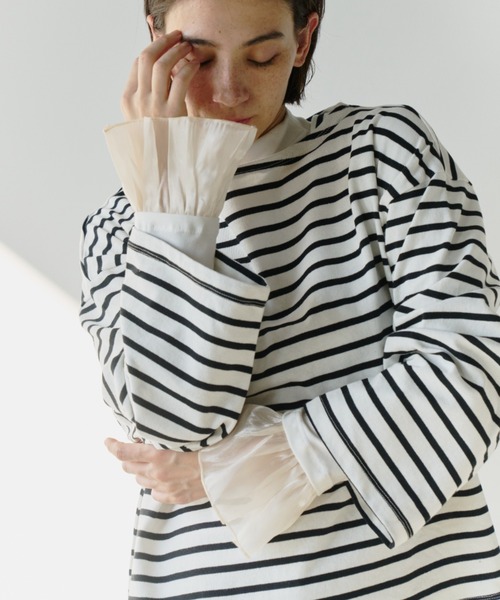 Libra Cue(リブラ キュー)の「フリルチュールスリーブカットソー(Tシャツ/カットソー・レディース・アイボリー/ブラック・FREE)」の12枚目の写真